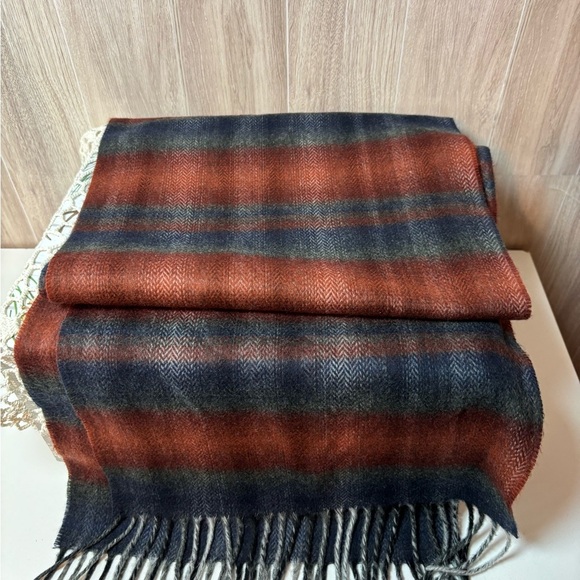 100% Cashmere Plaid Scarf Wrap Made In Scotland - Picture 3 of 3